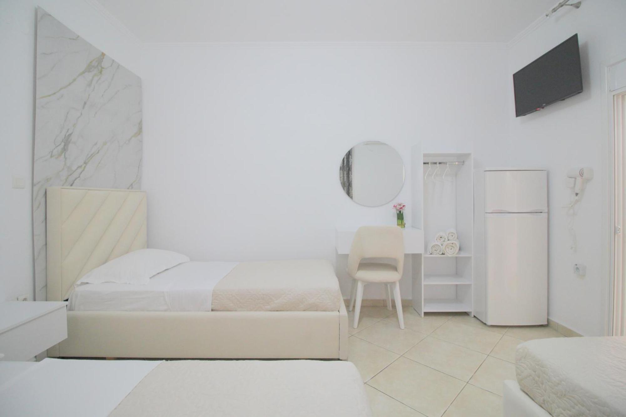 Emel Apartaments Ksamil Exterior foto